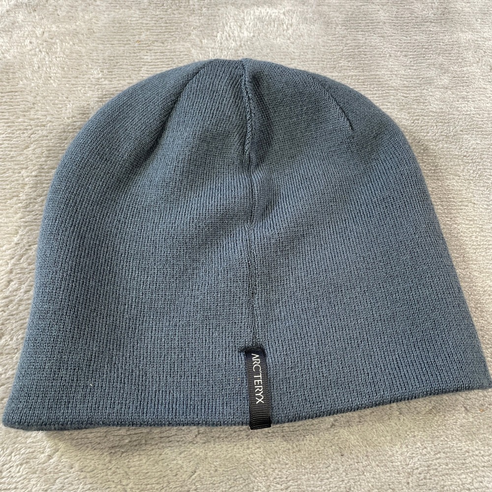 Arcteryx Reversible Beanie Skull Cap One Size Blue Wool Blend Outdoor Winter